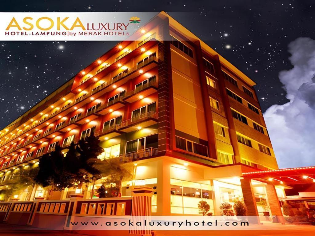 Asoka Luxury Hotel Bandar Lampung Exteriör bild