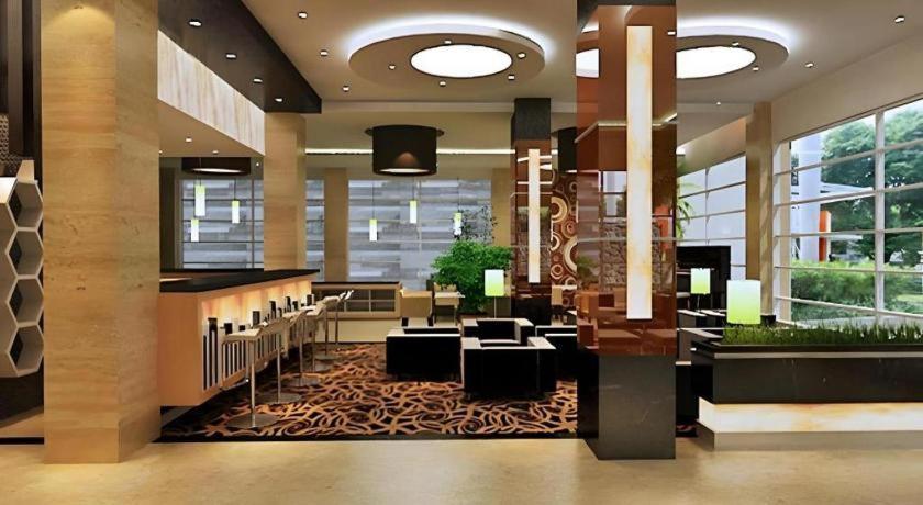 Asoka Luxury Hotel Bandar Lampung Exteriör bild