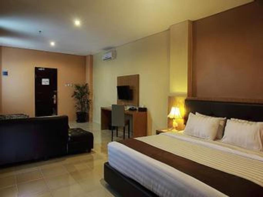 Asoka Luxury Hotel Bandar Lampung Exteriör bild